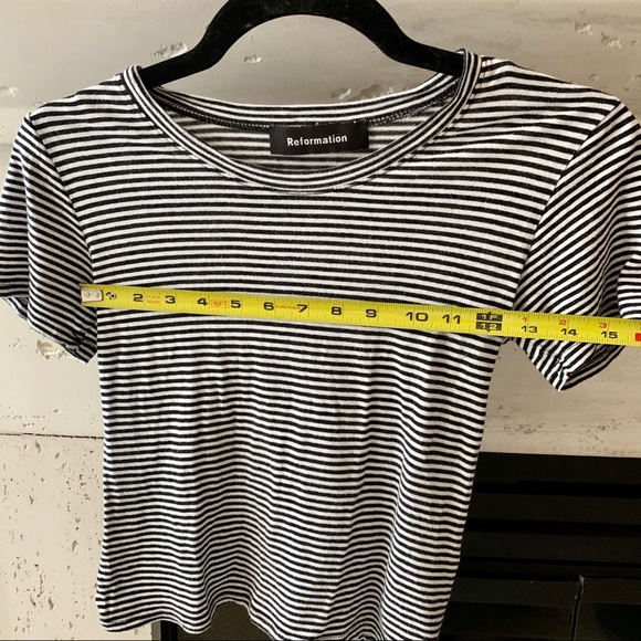 🔥Reformation striped fitted crew tee - Picture 5 of 5